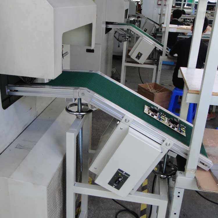 波峰炉后接驳台